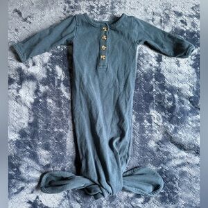 Fawn & Foster Blue Baby Knotted Gown 0-3 months